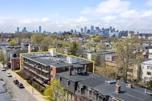 880 E 4th St, Boston, MA 02127 - Photo 6