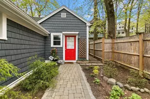 36 Brookdale St, Boston, MA 02131 - Photo 22