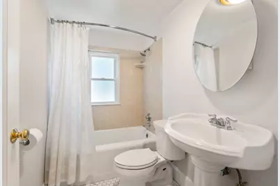 32 Grosvenor Rd, Waltham, MA 02453 - Photo 12