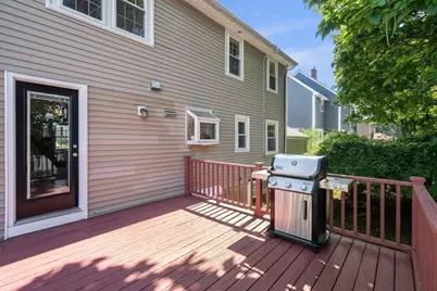 32 Grosvenor Rd, Waltham, MA 02453 - Photo 28
