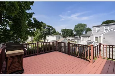 32 Grosvenor Rd, Waltham, MA 02453 - Photo 30
