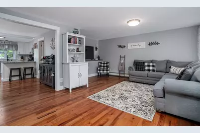 176 Hall St, Leominster, MA 01453 - Photo 12