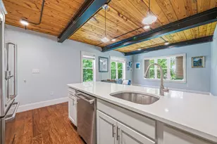 192 Raymond St, Cambridge, MA 02140 - Photo 6