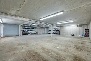 192 Raymond St, Cambridge, MA 02140 - Photo 30