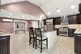 4 Raymond Cir, Peabody, MA 01960 - Photo 14