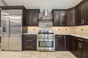 4 Raymond Cir, Peabody, MA 01960 - Photo 12