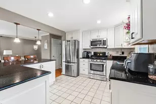 84 Almeda St, Salem, MA 01970 - Photo 8