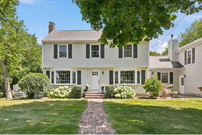 67 Surrey Dr, North Andover, MA 01845 - Photo 2