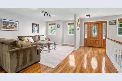 104 Crescent #1, Waltham, MA 02453 - Photo 4