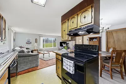 1303 Calkins Rd, Palmer, MA 01069 - Photo 6