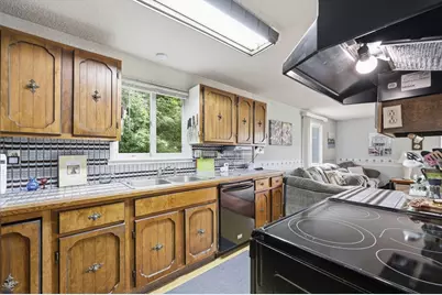 1303 Calkins Rd, Palmer, MA 01069 - Photo 4