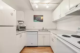15 River St, Boston, MA 02108 - Photo 4