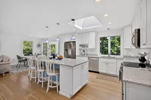 7 Vine St, Marion, MA 02738 - Photo 6