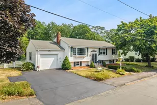 45 Sun Valley Dr, Braintree, MA 02184 - Photo 2