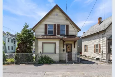 4 L St, Lowell, MA 01850 - Photo 2