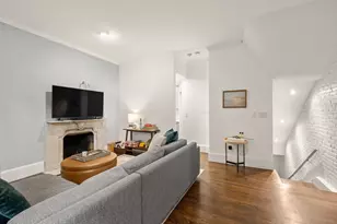 34 Lawrence, Boston, MA 02116 - Photo 2