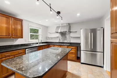 15 Crestwood Drive, Framingham, MA 01701 - Photo 8