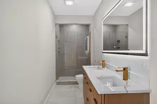21 Hutchinson St, Winthrop, MA 02152 - Photo 14
