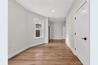 21 Hutchinson Street, Winthrop, MA 02152 - Photo 12