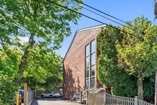10 Roberts, Somerville, MA 02145 - Photo 1