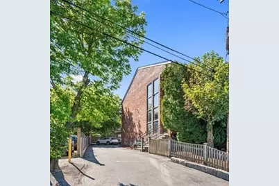 10 Roberts #12, Somerville, MA 02145 - Photo 2