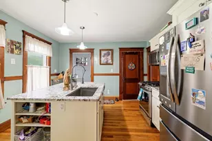 39 Claremont Ave, Holyoke, MA 01040 - Photo 2