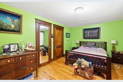 39 Claremont Ave, Holyoke, MA 01040 - Photo 16