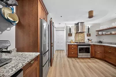 22 Railroad St #207, Andover, MA 01810 - Photo 8