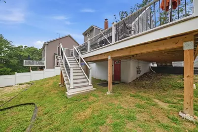 1582 Varnum Ave, Lowell, MA 01854 - Photo 8