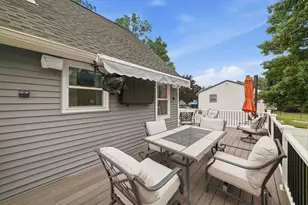 1582 Varnum Ave, Lowell, MA 01854 - Photo 4
