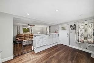 1582 Varnum Ave, Lowell, MA 01854 - Photo 16