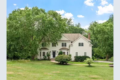 18 Lawrence St, Pepperell, MA 01463 - Photo 2