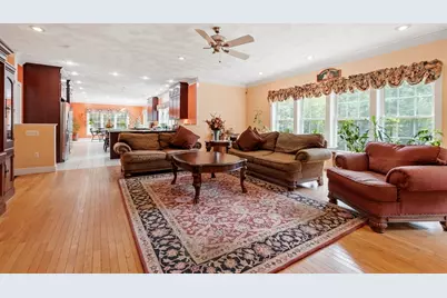 18 Lawrence St, Pepperell, MA 01463 - Photo 14