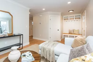 87 Hardy Pond Rd, Waltham, MA 02452 - Photo 4