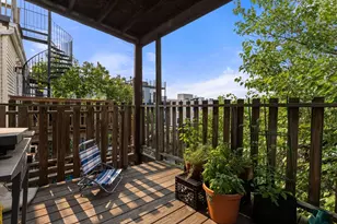592 E 3rd St, Boston, MA 02127 - Photo 20