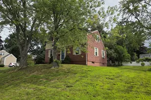 77 Ridge Rd, Marlborough, MA 01752 - Photo 1