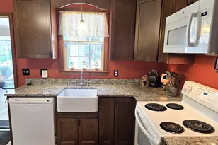 77 Ridge Rd, Marlborough, MA 01752 - Photo 4
