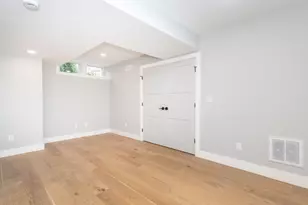 308 Newton St, Waltham, MA 02453 - Photo 38