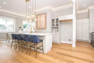 308 Newton St, Waltham, MA 02453 - Photo 14