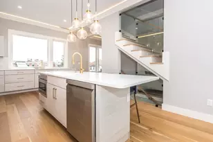 308 Newton St, Waltham, MA 02453 - Photo 12