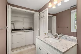 213 Brickett Hill Cir, Haverhill, MA 01830 - Photo 10