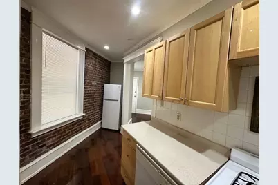 5 Breamore Rd #R, Boston, MA 02135 - Photo 4