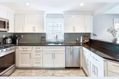 44 Harmon St, Lynn, MA 01905 - Photo 6