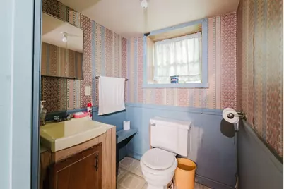 194 Coffin Ave, New Bedford, MA 02746 - Photo 20