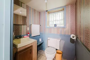 194 Coffin Ave, New Bedford, MA 02746 - Photo 20