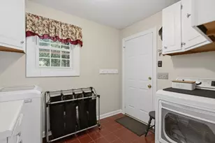 73 West St, Pepperell, MA 01463 - Photo 16