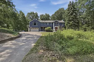 73 West St, Pepperell, MA 01463 - Photo 1
