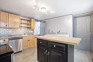 141 Mechanic St, Fitchburg, MA 01420 - Photo 6
