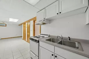17 Bonner Ave, Fitchburg, MA 01420 - Photo 32
