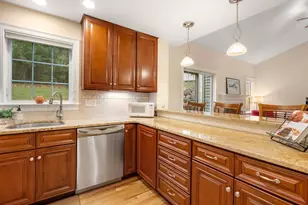 3 McGill Ct, Hopkinton, MA 01748 - Photo 8